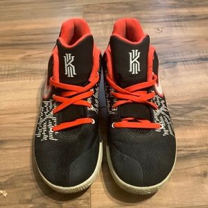 Kyrie Irving Nike Basketball shoes size 10.5 worn